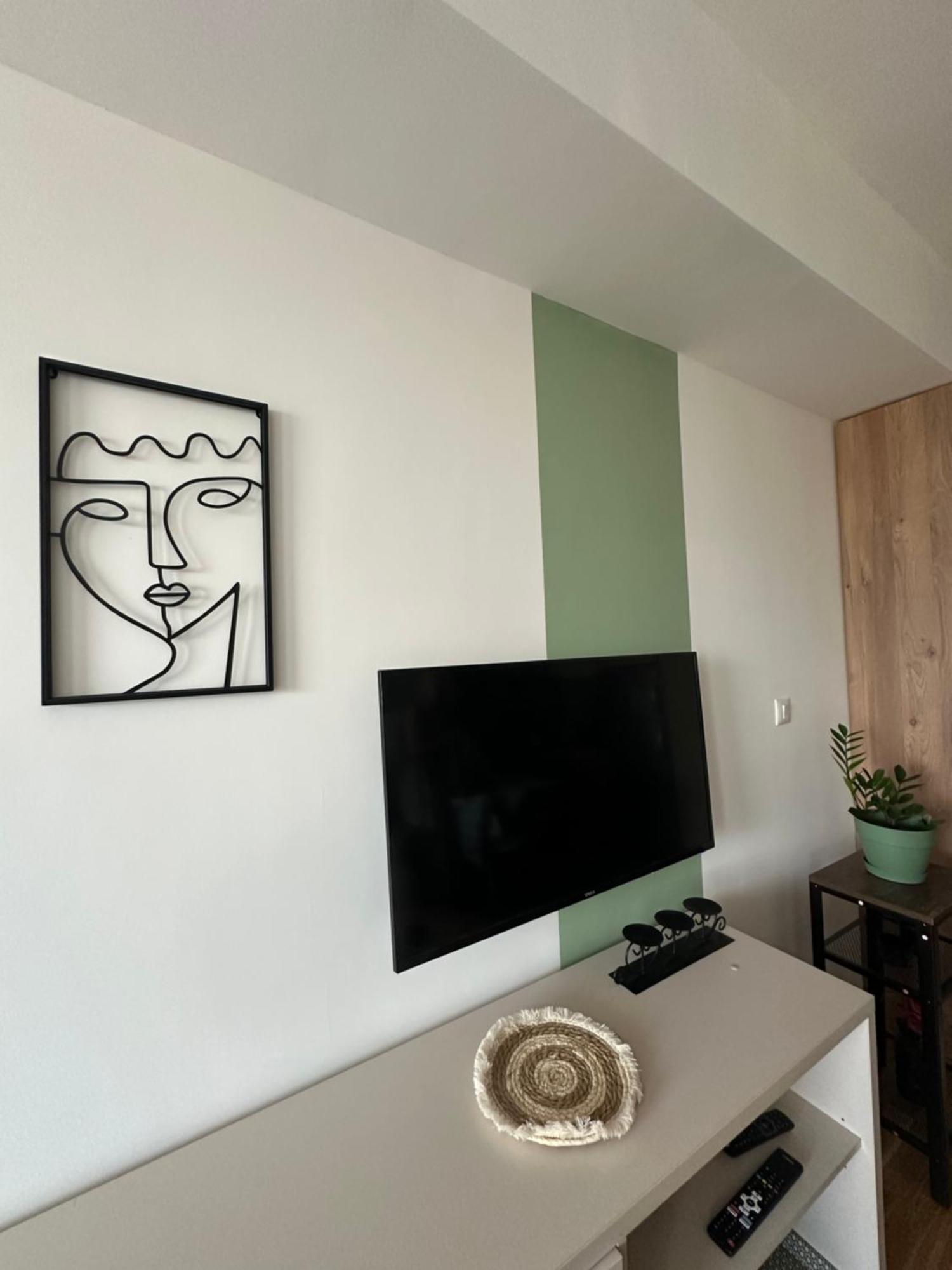 סקופיה Apartments Jana מראה חיצוני תמונה