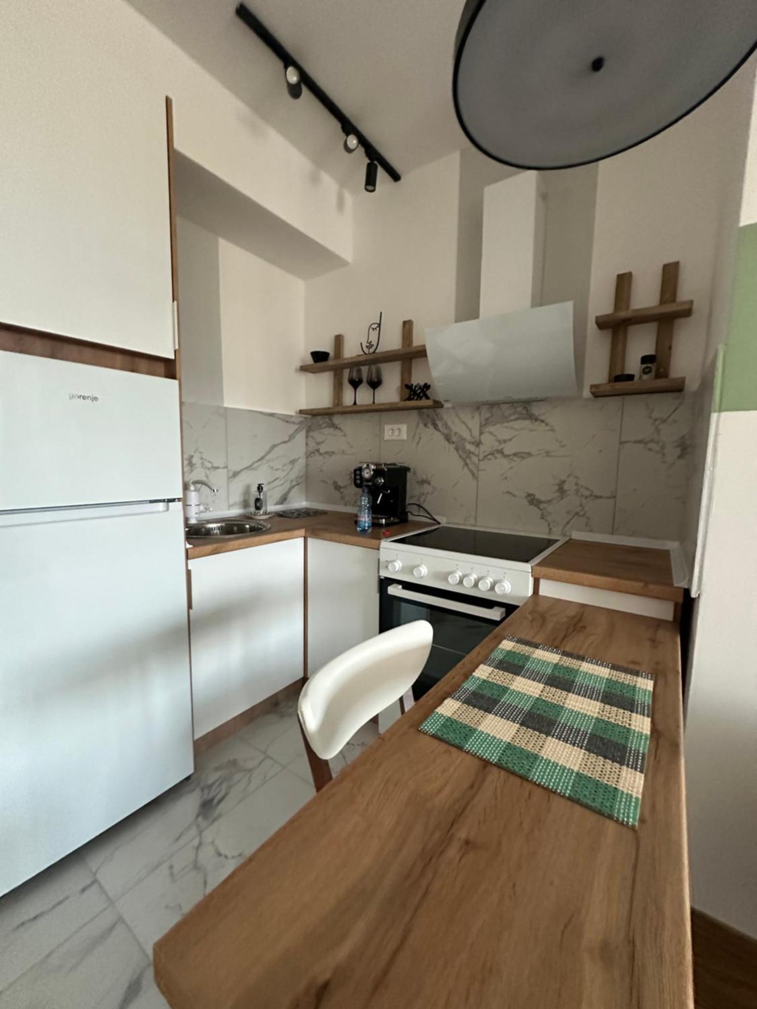 סקופיה Apartments Jana מראה חיצוני תמונה